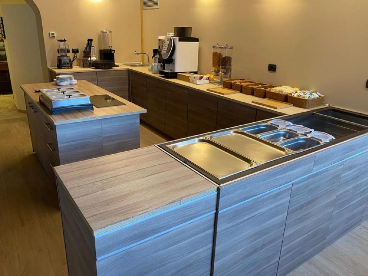 Hotel Trieste 타르비시오 외부 사진